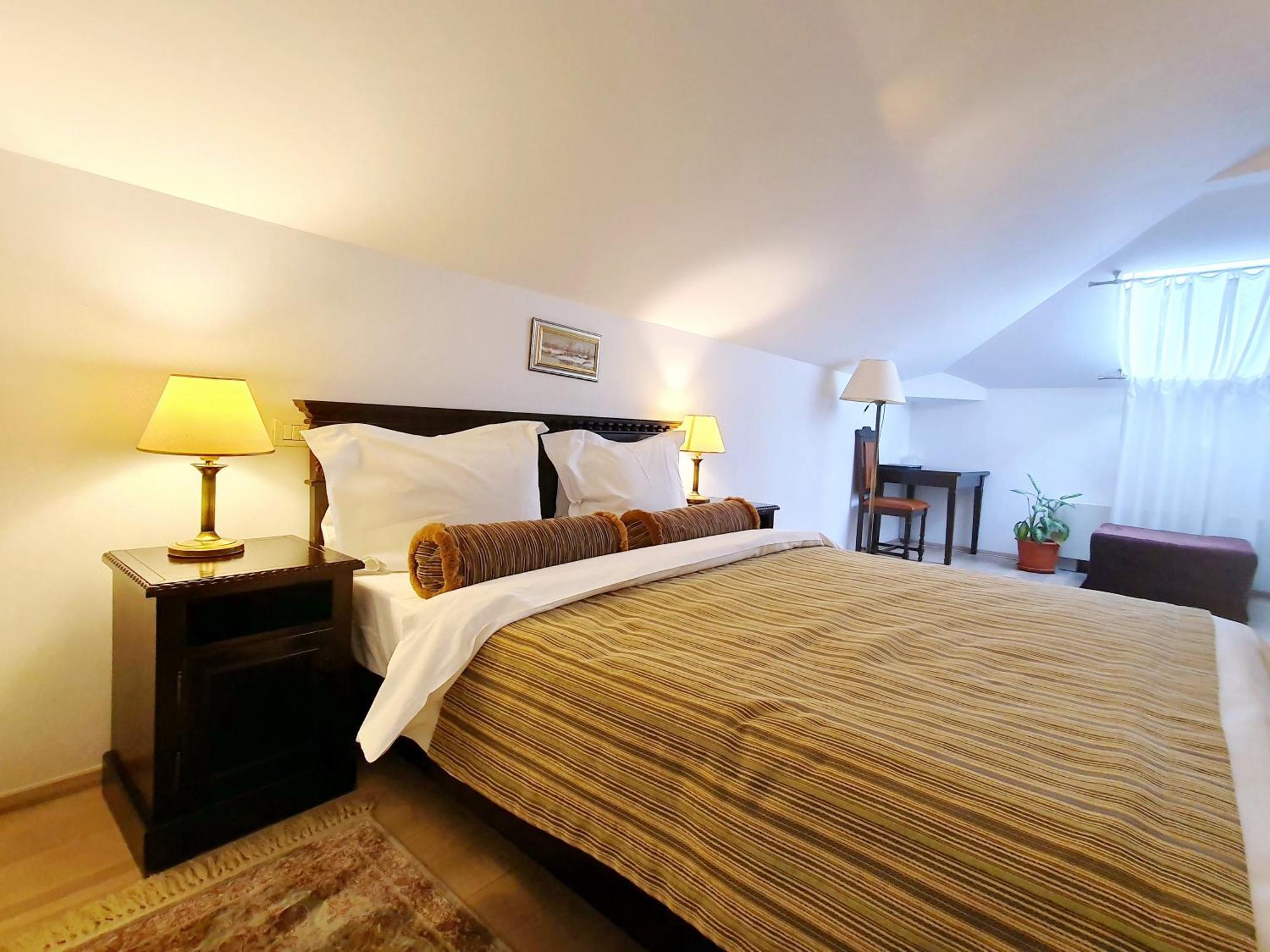 Vila Leonida - Resort Leonida บุชเตนี ภายนอก รูปภาพ
