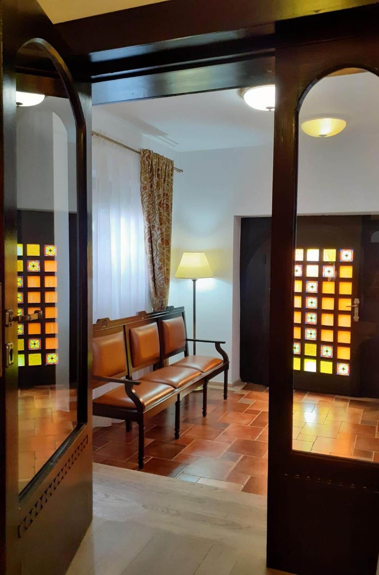 Vila Leonida - Resort Leonida บุชเตนี ภายนอก รูปภาพ