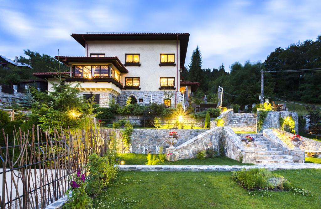 Vila Leonida - Resort Leonida บุชเตนี ภายนอก รูปภาพ